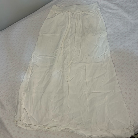 wilfred long/midi white skirt :) - Picture 2 of 3
